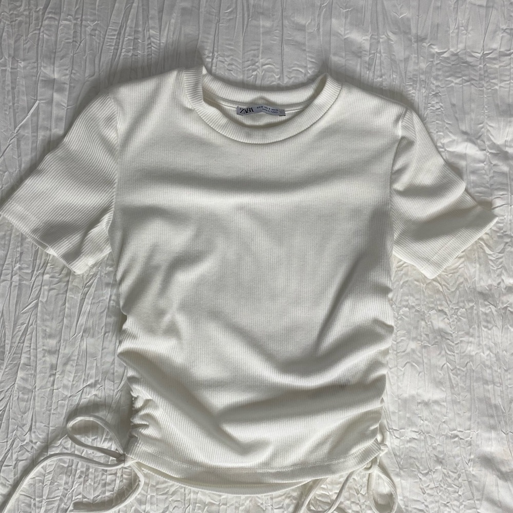 White top with side scrunch ties
